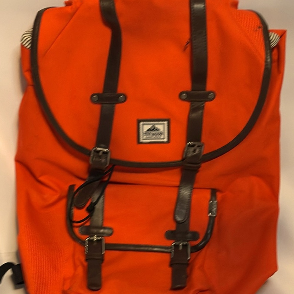 Steve Madden Orange Backpack – Stylish & Functional